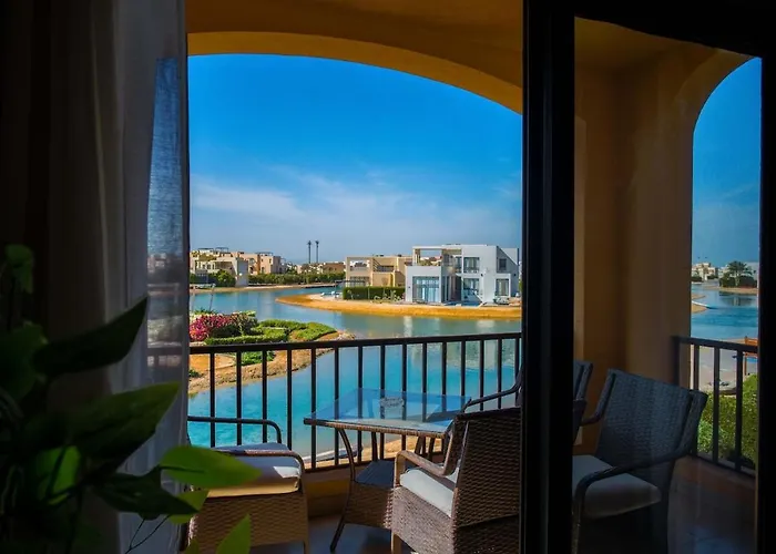 Serene Tawila Oasis - 2br - Pool & Lagoon Views Hurghada