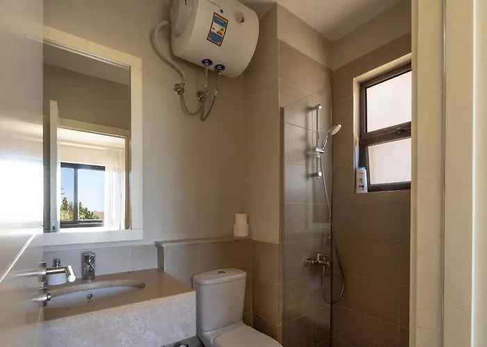 Serene Tawila Oasis - 2br - Pool & Lagoon Views *