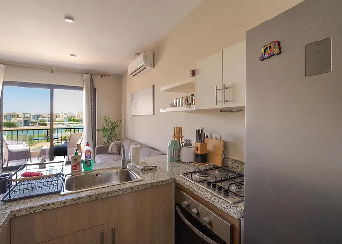 Serene Tawila Oasis - 2br - Pool & Lagoon Views Appartement *