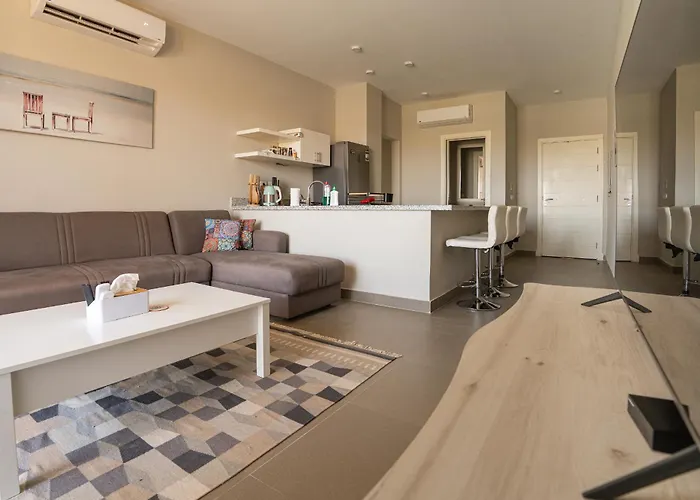 Serene Tawila Oasis - 2br - Pool & Lagoon Views Hurghada