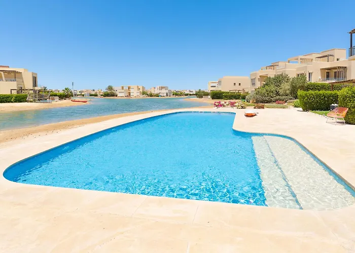 Serene Tawila Oasis - 2br - Pool & Lagoon Views * Hurghada